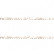 TQ Freshwater pearls nugget oval Natural White