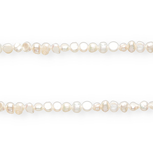 TQ Freshwater pearls nugget round Natural White