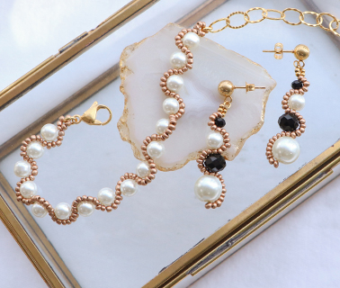 Glass pearls
