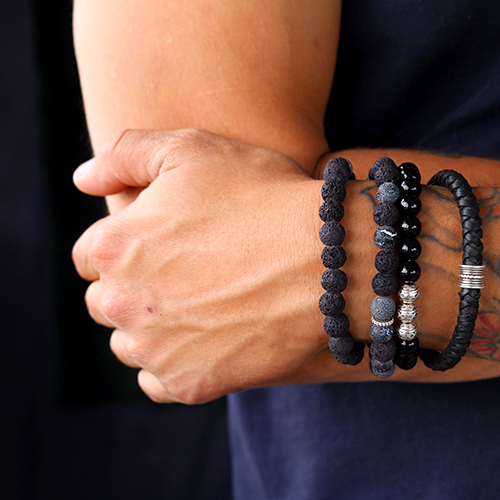 Robust men's jewellery with beads and DQ leather