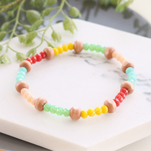 All your favourite colours! Faceted beads bracelets