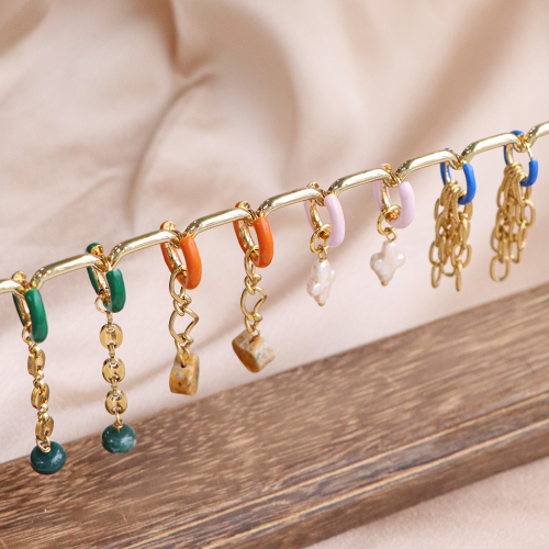 Earrings inspiration with colourful earrings creole
