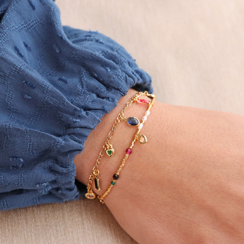 This is how you use crystal glass charms and connectors in your jewellery