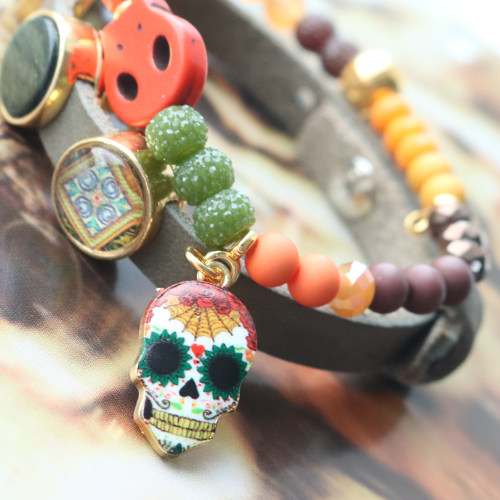 Create a Halloween arm-party in style! Trick or treat?
