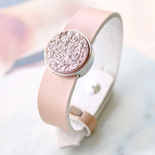 Stylish jewellery with Polaris Elements cabochons and Cuoio bracelets!