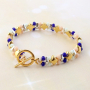 See here how to make trendy jewellery with duo beads!