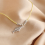 Ideas to create a beach look with metal beads and charms